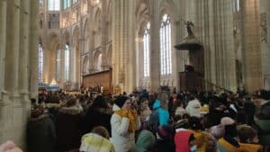 Messe celebree a la cathedrale de Meaux
