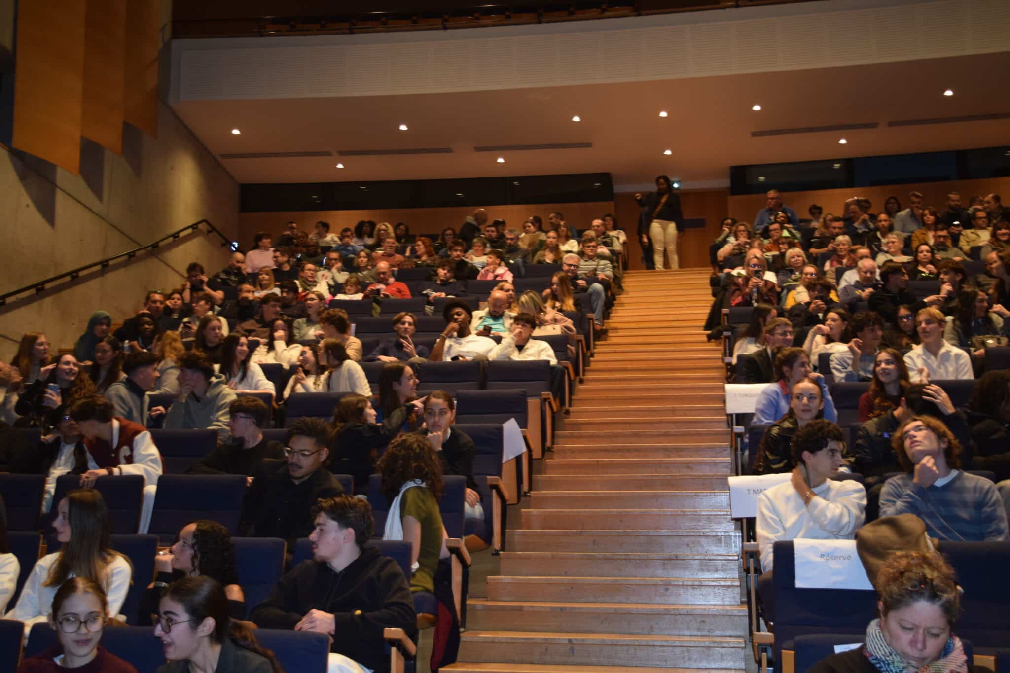 CÉRÉMONIE DE DIPLÔMES